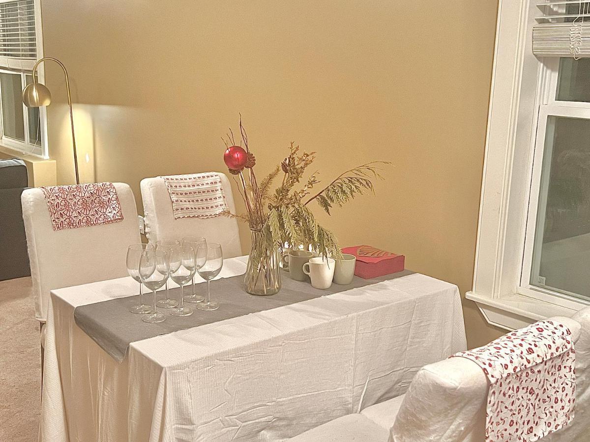 Cozy And Stylish Entire Suite In 핼리팩스 외부 사진